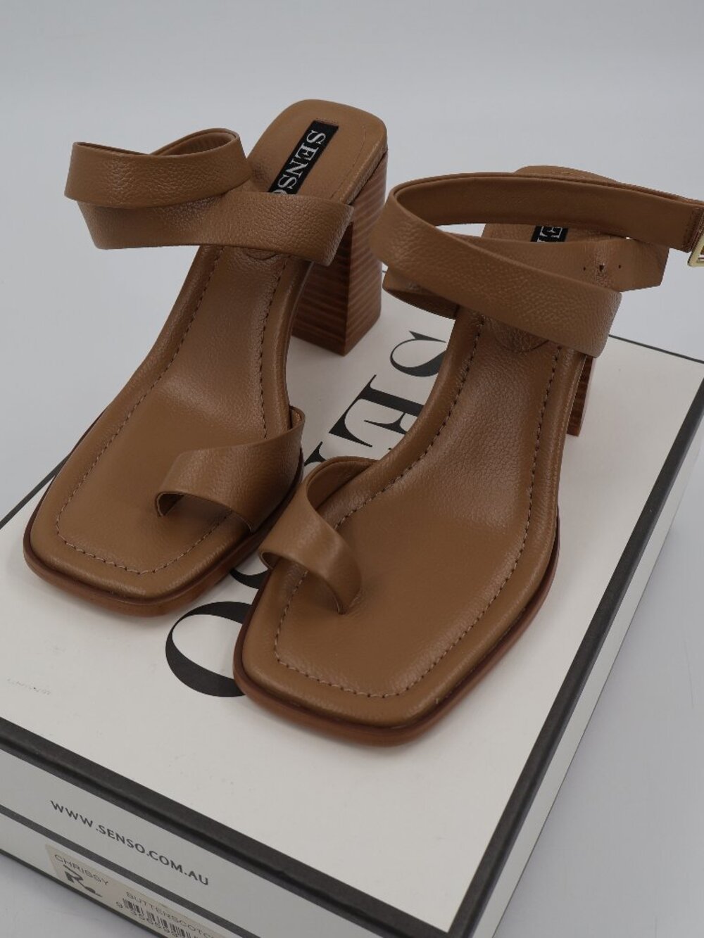 Senso Chrissy Sandals Womens 38 Butterscotch Brown Leather Square Toe Block Heel